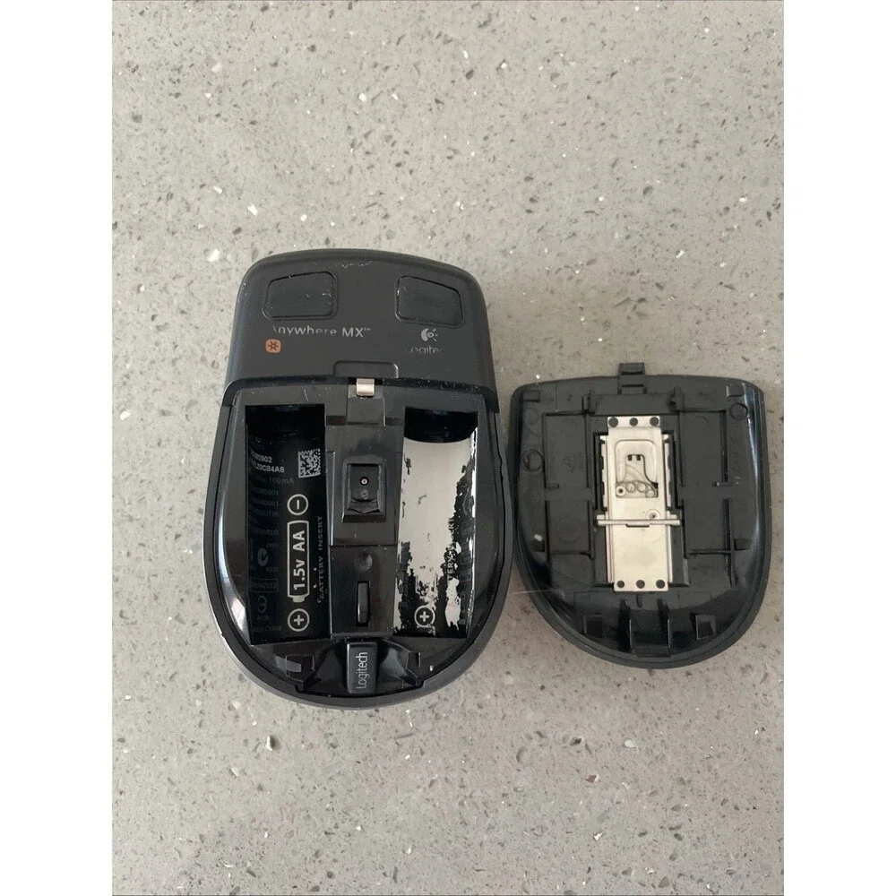 Logitech Anywhere MX Wireless Mouse - Black - Darkfield - with Dongle w case